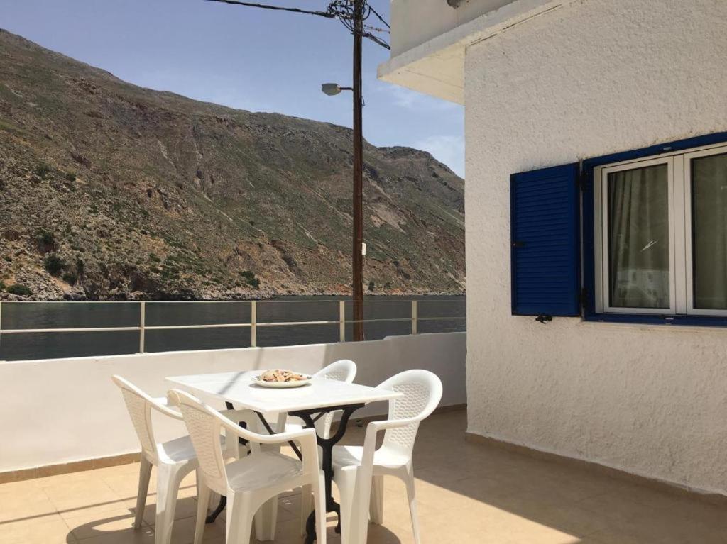 شقة Maistrali Studio With Sea View لوترون المظهر الخارجي الصورة